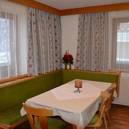 Am Eggli Apartment *