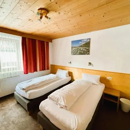 埃格利度假别墅