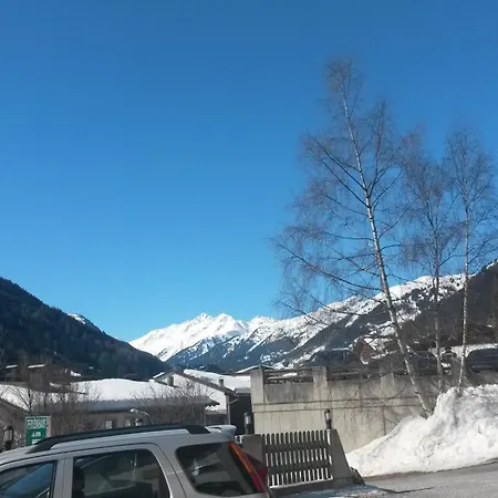 埃格利度假别墅